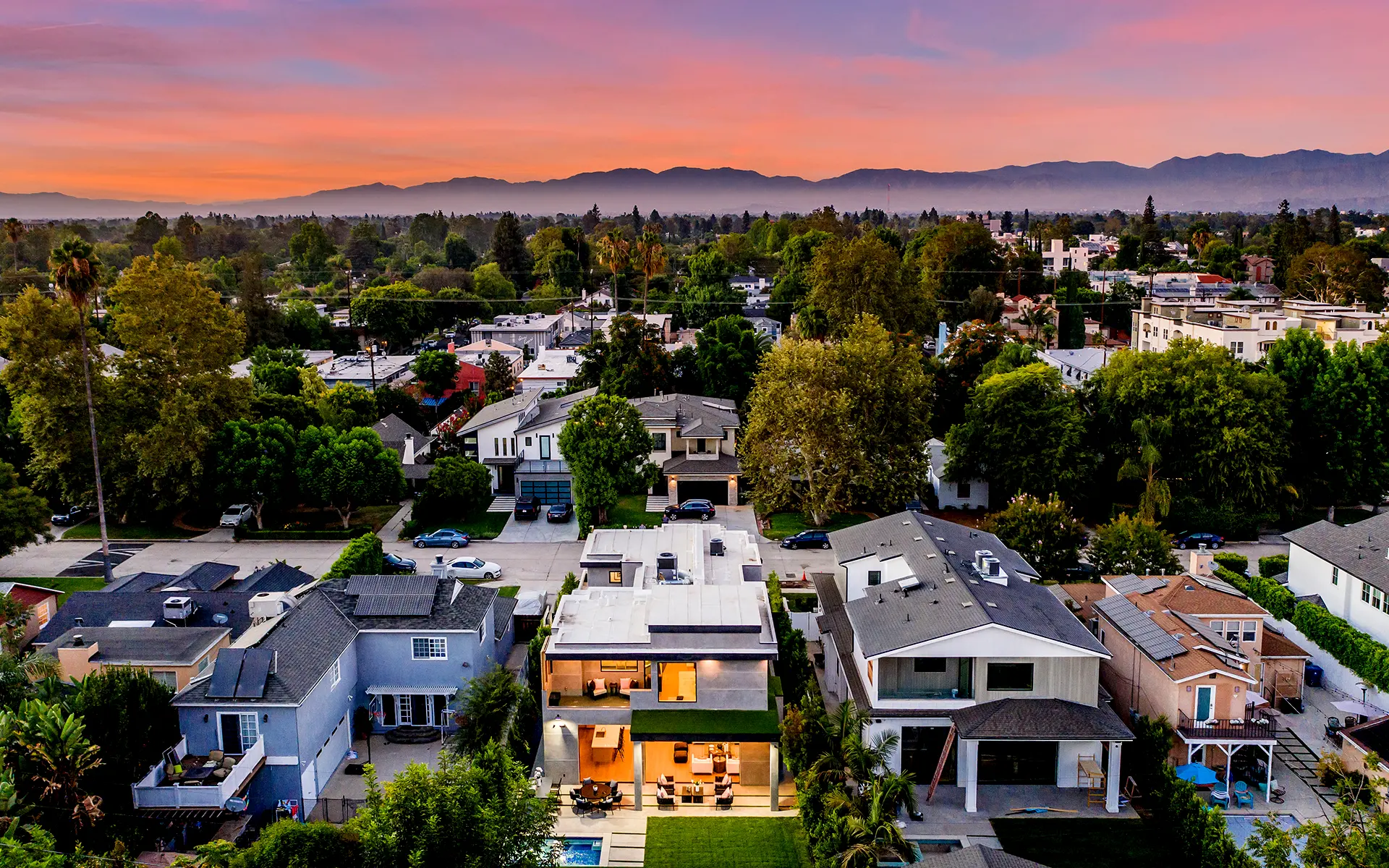 Aram and Violet, experienced real estate agents